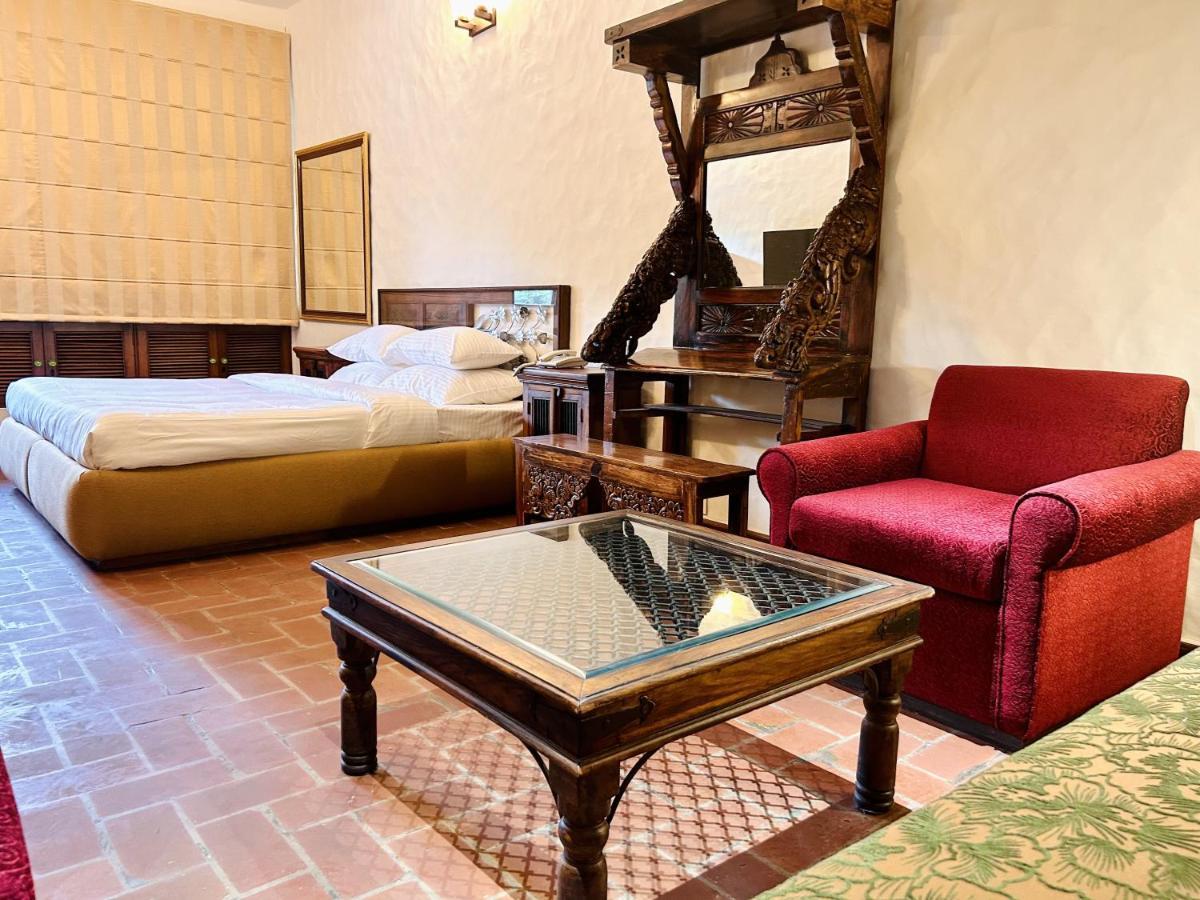 The Kaptain'S Retreat Chandīgarh Екстериор снимка
